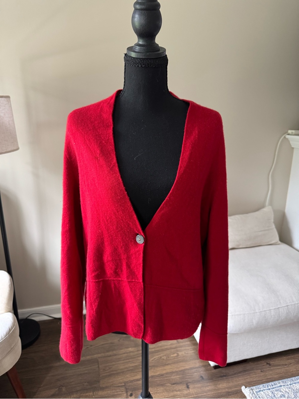 Cashmere Charter‎ Club Red V-Neck Single-Button Cardigan